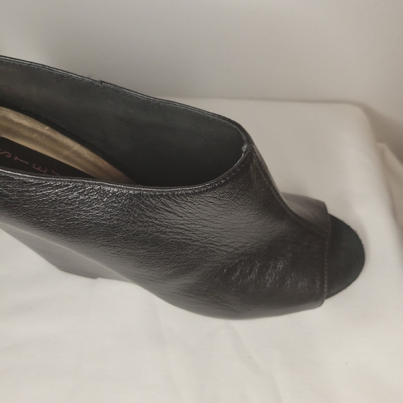 Steven by Steve Madden Leather Wauwi Slides - Picture 8 of 8